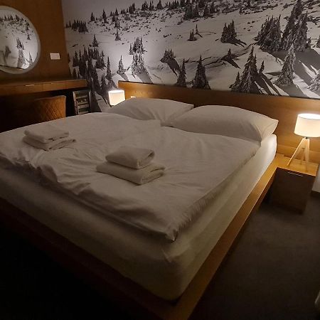 Snowland Apartmany Valča 外观 照片